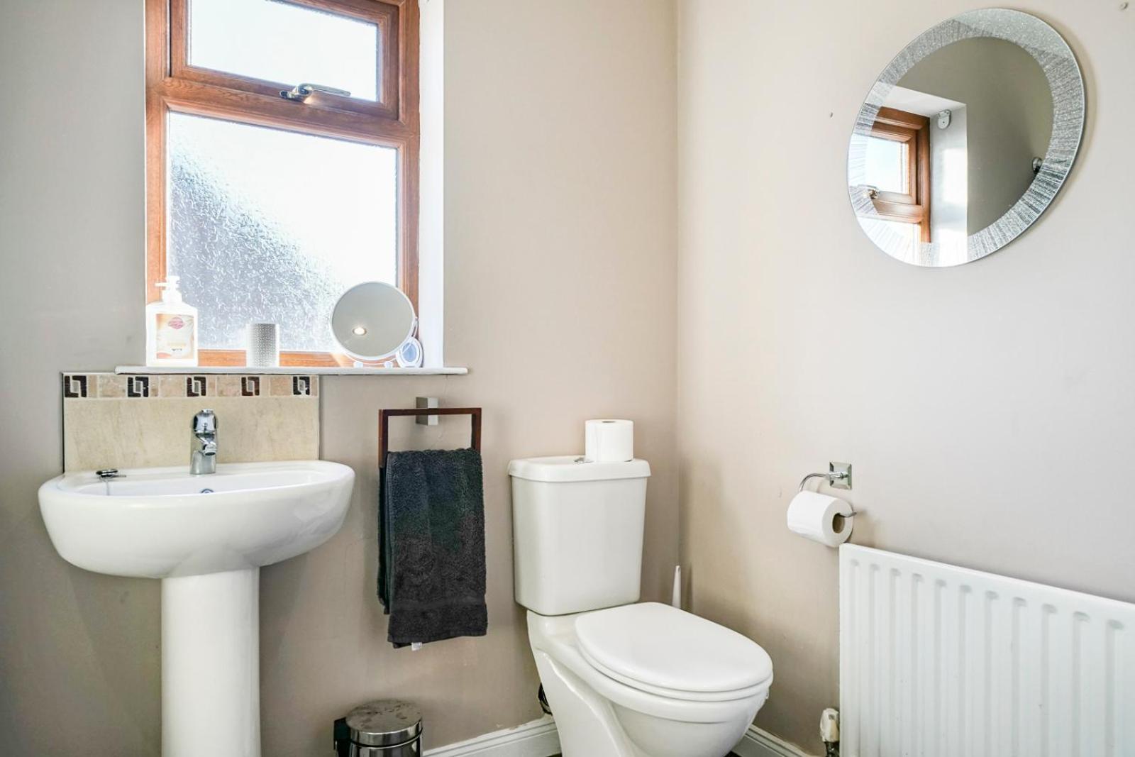 3 Bed House, Quiet Location Close To Bangor Exteriör bild
